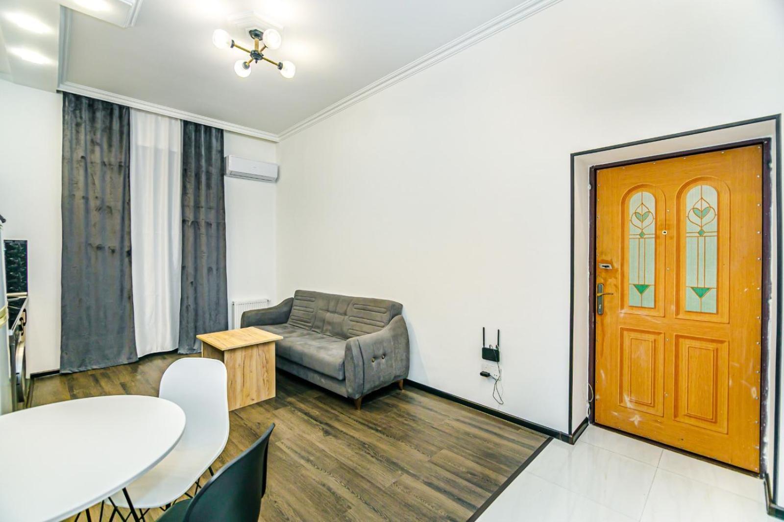 M Estate. 2 Room Home In Targovu Baku Exterior foto